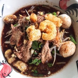 เกาเหลาหมูน้ำตก (พิเศษ)