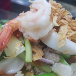 ยำก้านคะน้า  Yum karn-kana