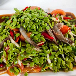 ตำกุ้งสดเม็ดกระถิน