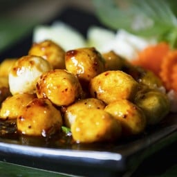 ลูกชิ้นหมูบุรีรัมย์ทอด