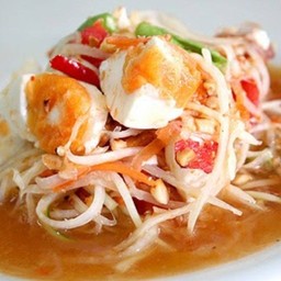 ส้มตำไทยไข่เค็มมังสวิรัติ