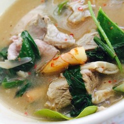 ต้มเเซ่บหมู