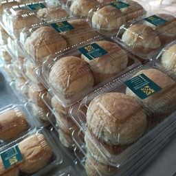 ขนมปังใส้เนื้อ บางกอกน้อย แพ็คคู่