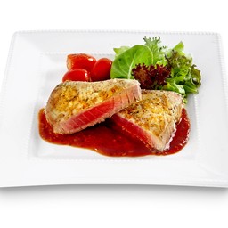 ทูน่าสเต็ก สไปซี่เรดซอส