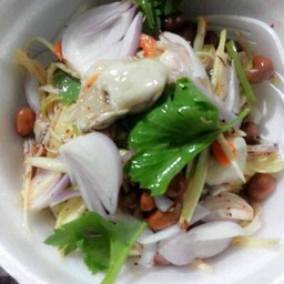 ยำมะม่วงหอยนางรม