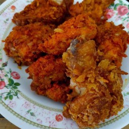ไก่ทอดเขย่าและกุ้งเผาจอห์นนี่