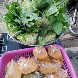 เจ๊ยุ้ย ปลาเผา