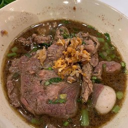 ก๋วยเตี๋ยวเรือเนื้อวากิว