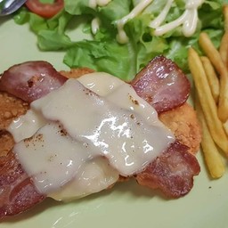 ไก่ทอดมาลิบูชีส