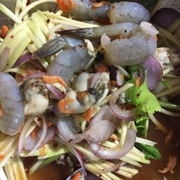 ยำมะม่วงหอยนางรม+กุ้ง