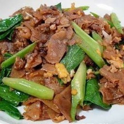ผัดซีอิ๊วหมู