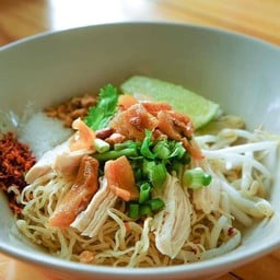 ก๋วยเตี๋ยวไก่ฉีก