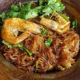 กุ้งอบวุ้นเส้น
