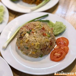 ข้าวผัดแหนม
