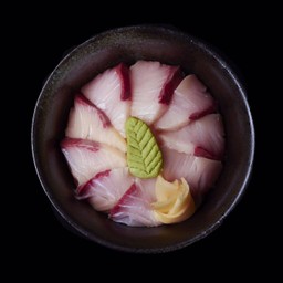 ข้าวหน้าปลาฮามาจิ