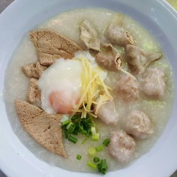 โจ๊กหมู เฮง เฮง (ข้าวขาหมู&ข้าวหมูแดงกรอบ) พระโขนง