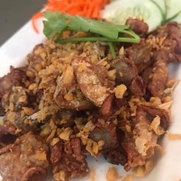 ไส้อ่อนทอดกระเทียม