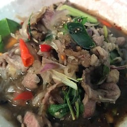 อู๋เพี้ยเครื่องใน spicy and bitter soup with cow offal