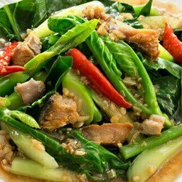 คะน้าปลาเค็ม