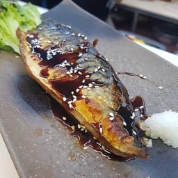 ข้าวปลาซาบะย่างซีอิ๊วหรือย่างเกลือ