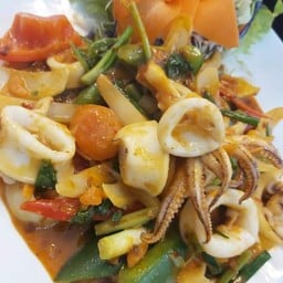 หมึกผัดไข่เค็ม