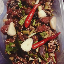 ก้อยเนื้อดิบขม