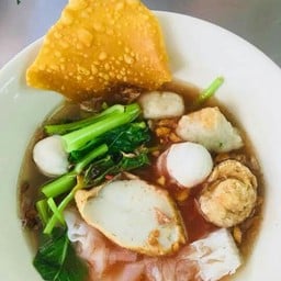 ร้านนายอัยยะก๋วยเตี๋ยวแคะ บางขุนนนท์