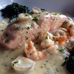 Poached salmon cream sauce