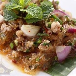ยำวุ้นเส้นหมูสับ