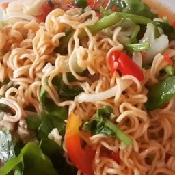 ยำม่าม่า