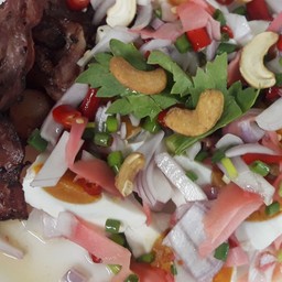 ยำไข่เค็มเบคอนเบทาโกร