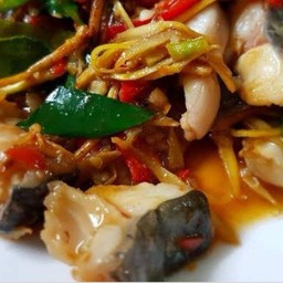 ผัดฉ่าปลาคัง