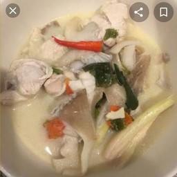 ต้มยำข่าไก่