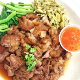 ขาหมูเบตงเฮียก่วง