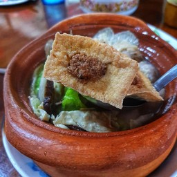 เต้าหู้หม้อดิน 排骨豆腐汤