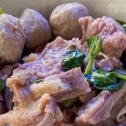 ก๋วยเตี๋ยวแชมป์ เจ๊ราตรี