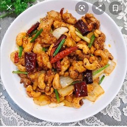 ไก่ผัดเม็ดม่ะม่วงเป็นกับ