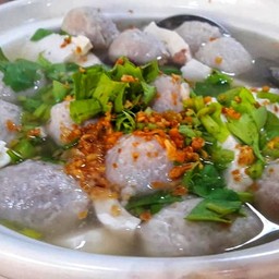 แกงจืดลูกชิ้นหมู 猪肉丸汤