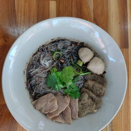 เส้นหมี่ขาวเนื้อ-น้ำ