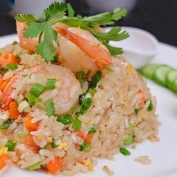 ข้าวผัดรวมมิตร