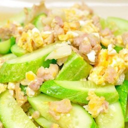 แตงกวาผัดไข่