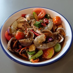 Mixed Seafood Som Tum