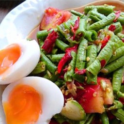 ตำถั่วไข่ต้ม