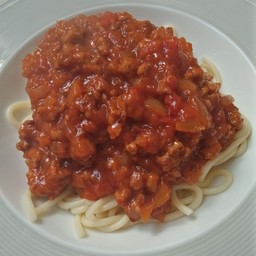 สปาเก็ตตี้หมูสับซอส