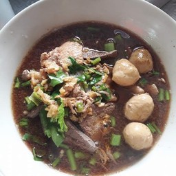 เกาเหลาหมูน้ำตกธรรมดา