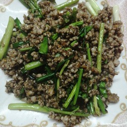 หนำเลี๊ยบผัดหมูสับ