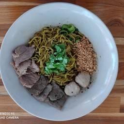 เส้นบะหมี่เนื้อ-แห้ง