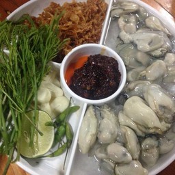 หอยนางรมทรงเครื่อง