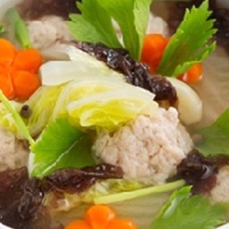 ต้มจืดสาหร่ายเต้าหู้หมูสับ