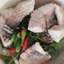 ก๋วยเตี๋ยวเส้นเล็กปลากระพงพริกสด